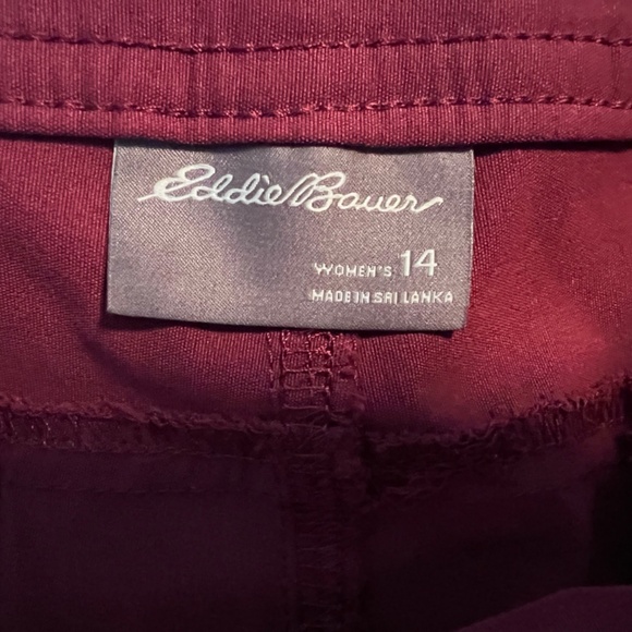 😊 Eddie Bauer Bermuda Rolled Hem - Picture 4 of 5